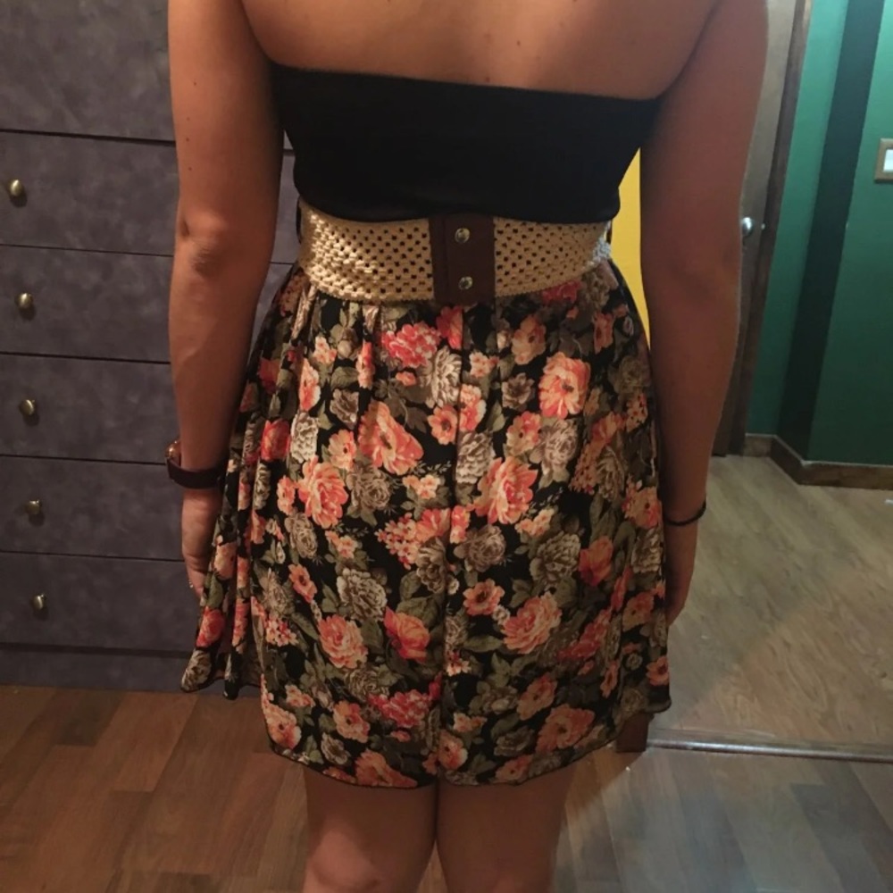 Dress - Picture 3 of 3